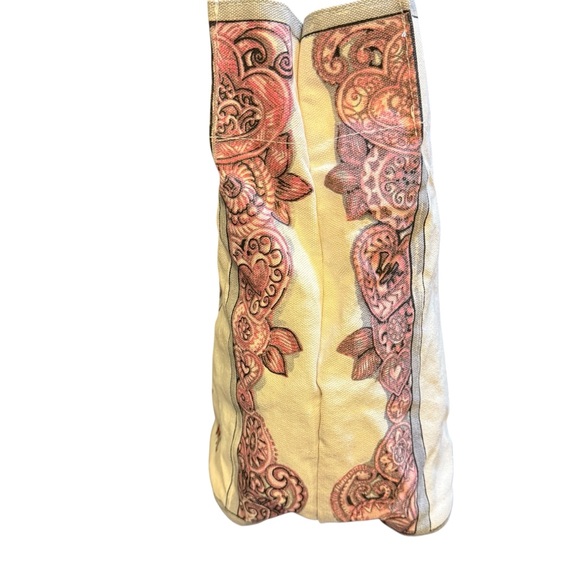 Tom Clancy for Brighton Canvas Pink and Cream Canvas Heart Tote - Picture 8 of 12